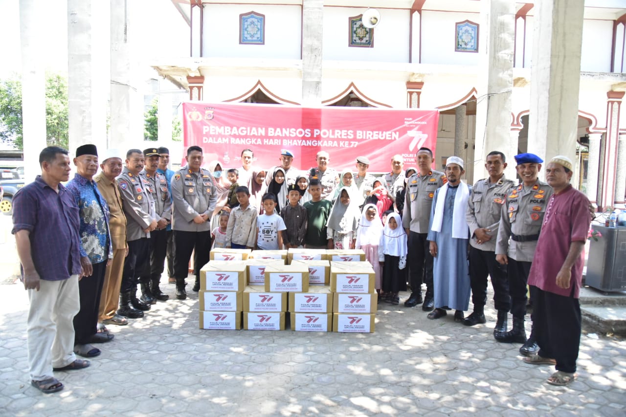 Polres Bireuen Gelar Baksos dan Bansos Serentak Hari Bhayangkara Ke 77