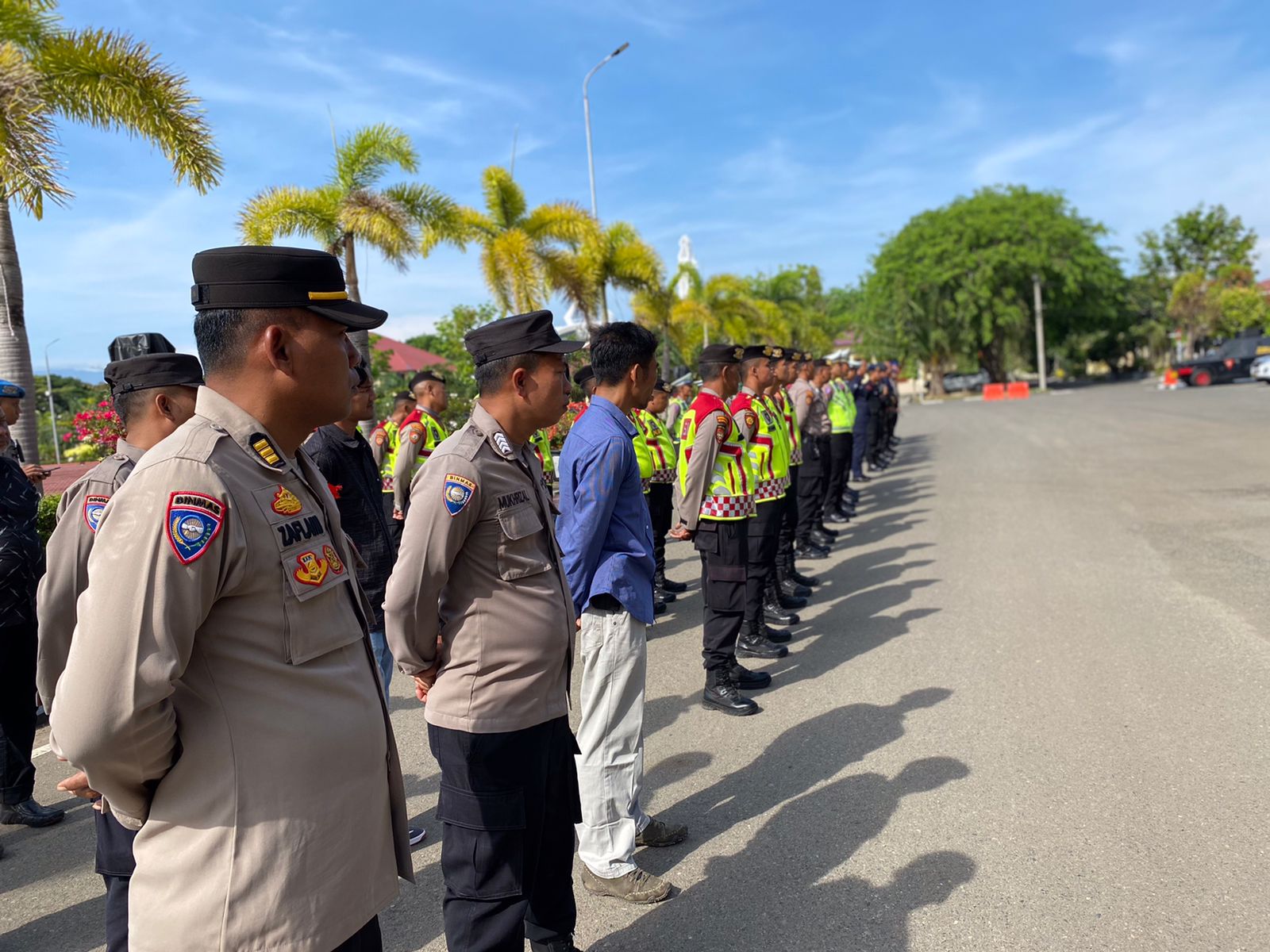 Personel Operasi Ketupat Seulawah Gelar Apel Pagi di Hari Terakhir Operasi.