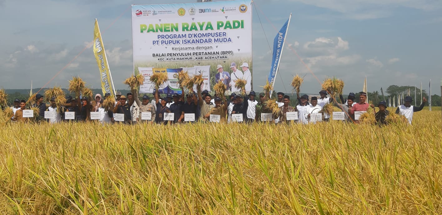 Kapolsek Kuta Makmur Diwakili Bhabinkamtibmas Hadiri Panen Raya Padi Program PT PIM.