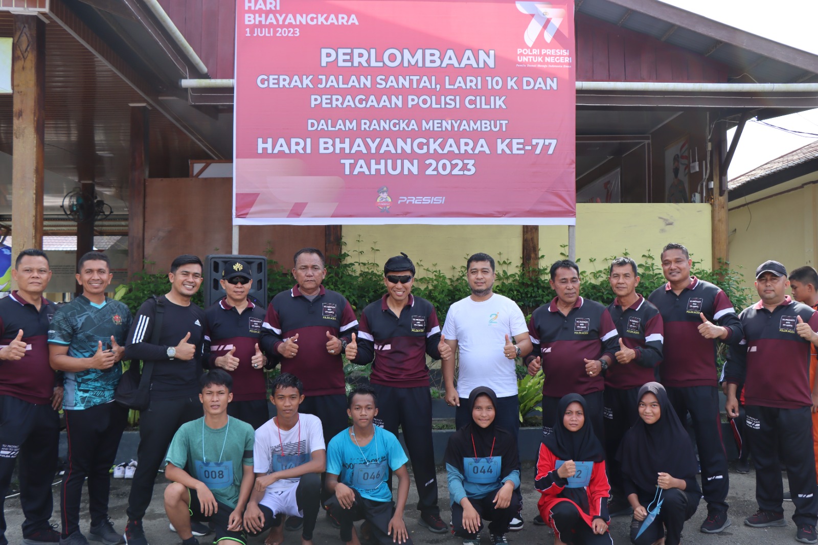 Kapolres Simeulue Mengadakan Perlombaan Jalan Santai, Lari 10 km dan Gerakan LKBB Polisi Cilik dalam Menyambut Hari Ke-77 Bhayangkara 2023.