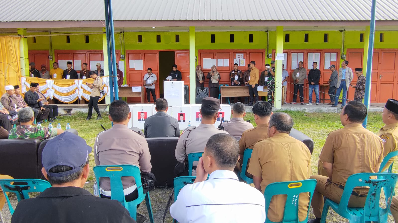 Kapolres Bener Meriah Beserta Forkopimda Hadiri Pembukaan Secara Simbolis Pemilihan Reje Kampung di Bener Meriah