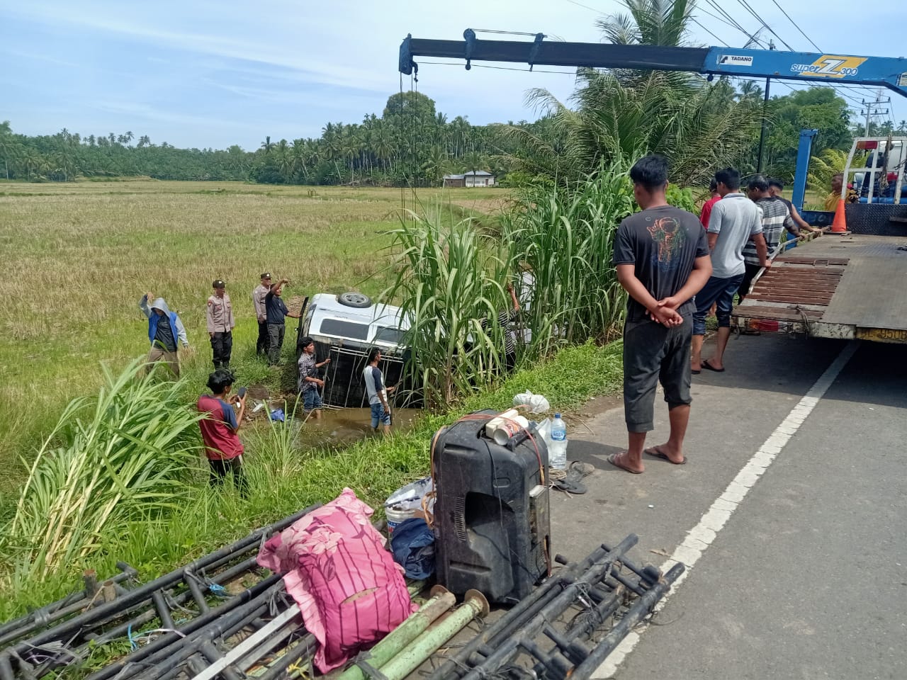 Minibus Alami Laka Tunggal di Jalan Elak, Polisi Datangi TKP