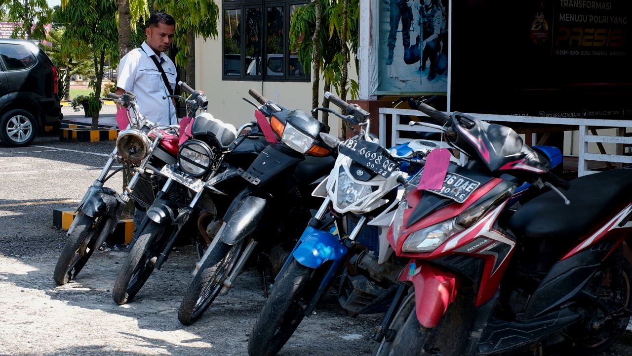 Lima Sepmor Curian diamankan di Polres Aceh Utara, Cek Datanya lalu Bawa Pulang, Gratis.