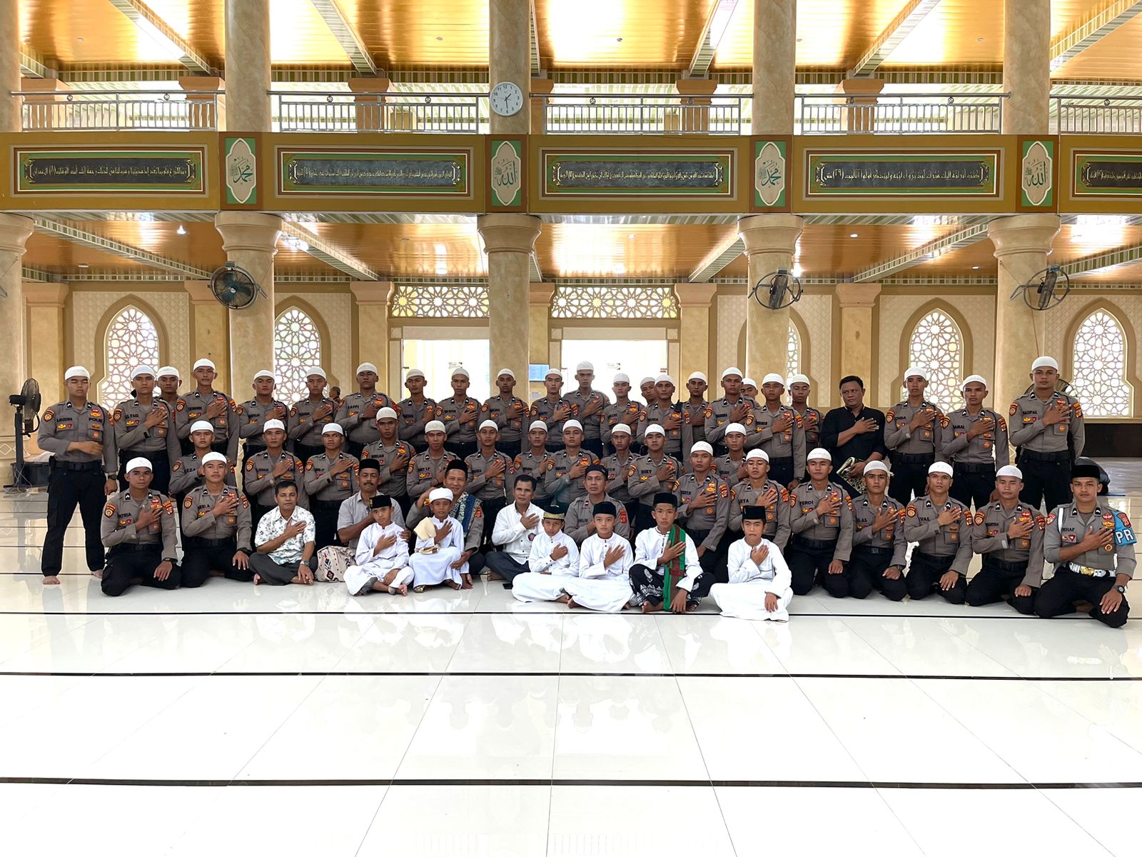 Bintara Remaja Polres Simeulue Sholat Jumat Berjamaah, Quick Wins Presisi Bidang Pembinaan Sdm Unggul