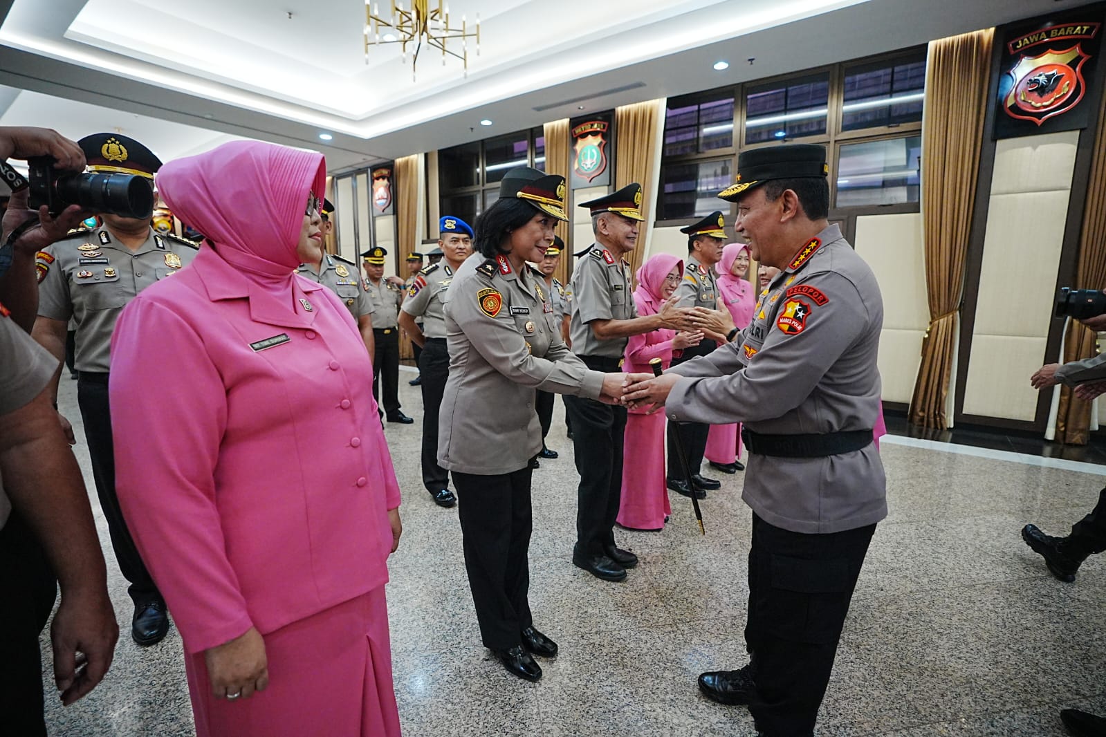 Komitmen Kapolri dalam Kesetaraan Gender: Brigjen Rinny Wowor Naik Pangkat dan Duduki Jabatan Strategis
