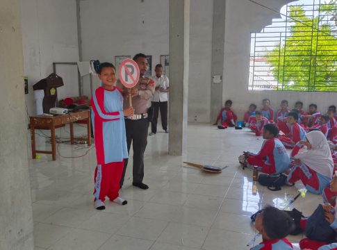 Satlantas Masuk Sekolah, Beri Pendidikan Lalu Lintas Kepada Anak SMP