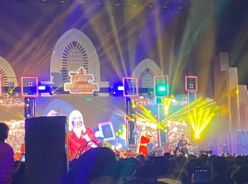 Single “OK” dari Tiwi T2 Pukau Pengunjung Bhayangkara Fest 2023