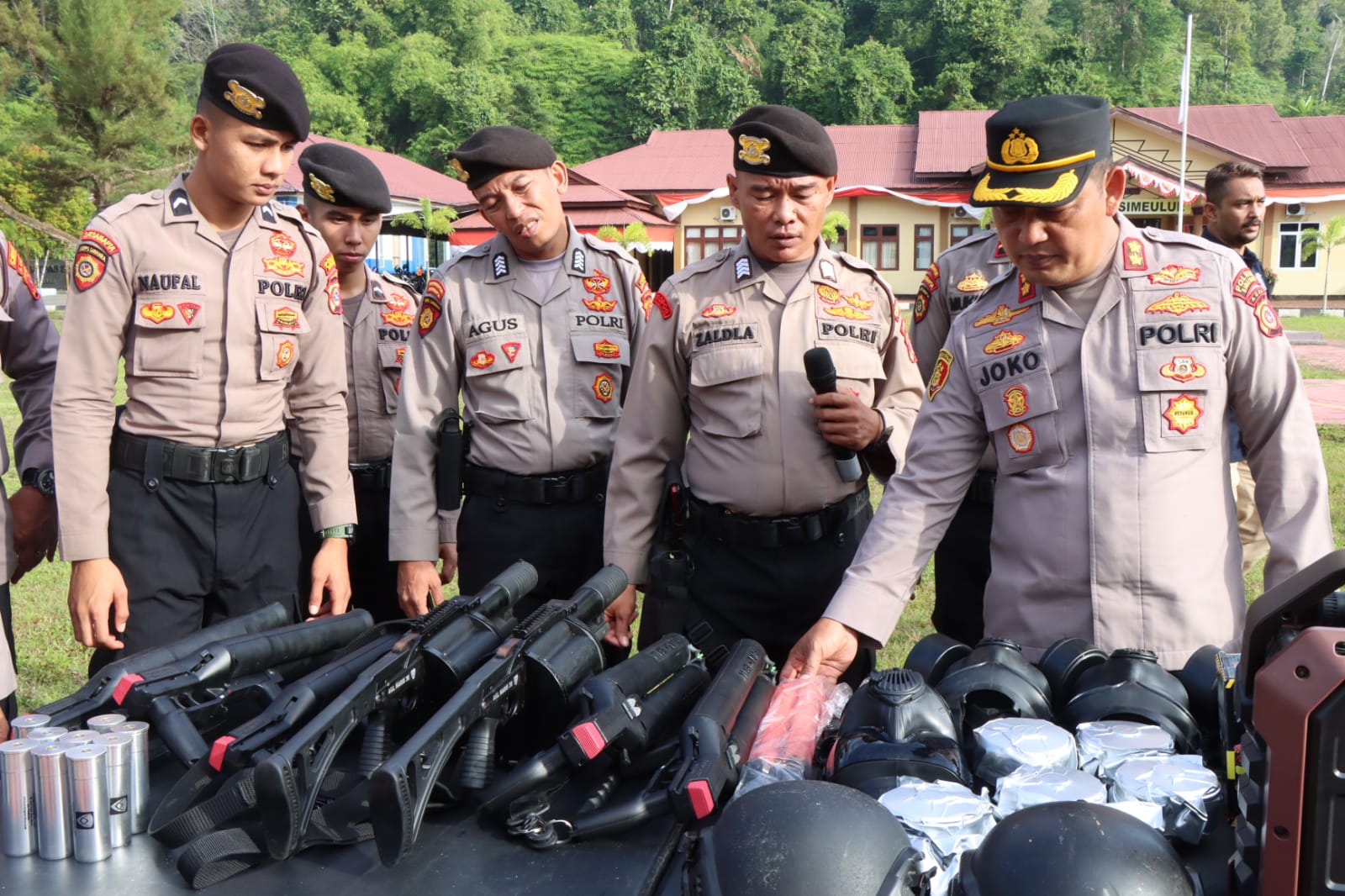 Kapolres Simeulue Cek Kesiapan Perlengkapan Dalmas Polres Simeulue