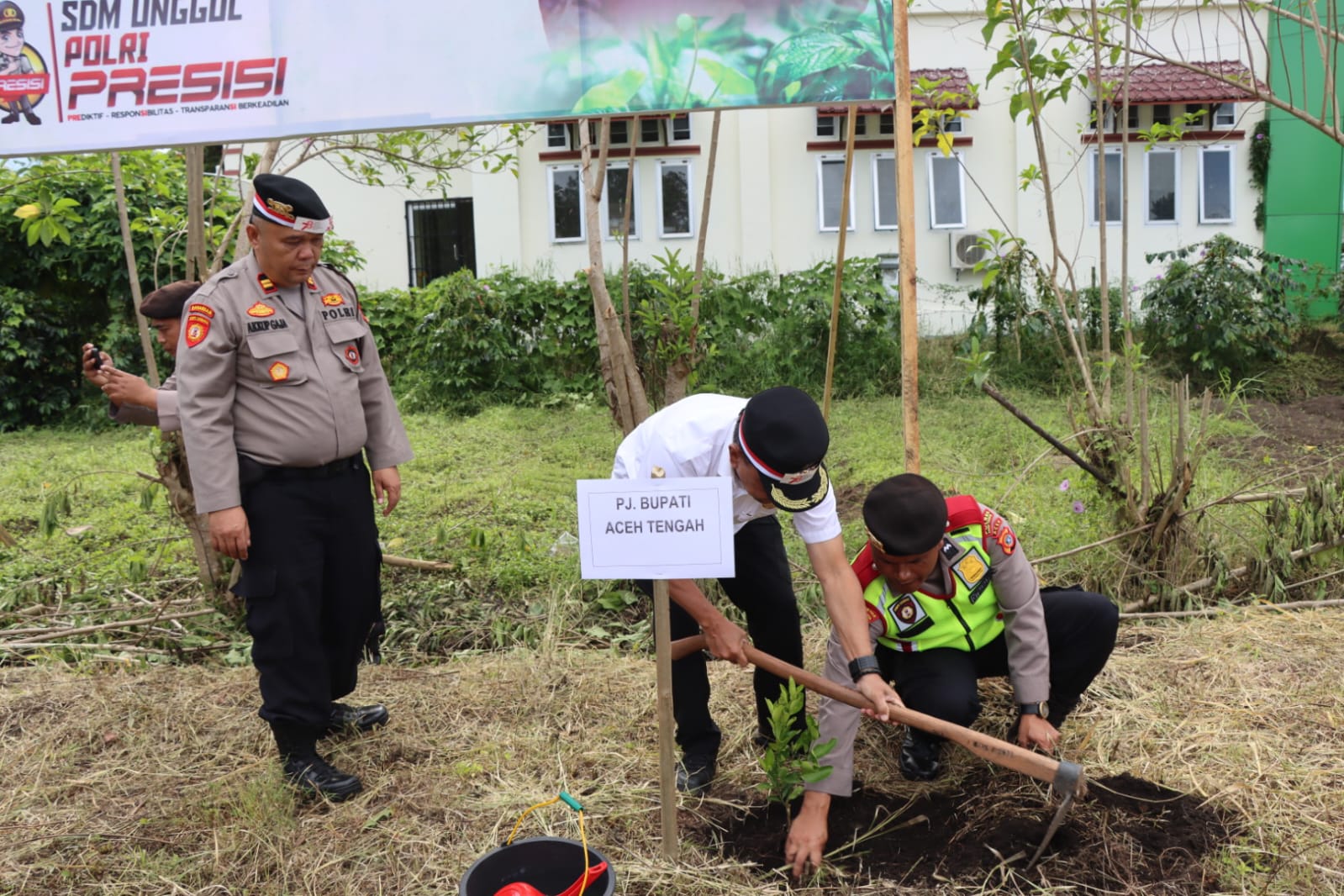 Pj.Bupati Apresiasi Polri, Polres Aceh Tengah Tanam 1000 Pohon Untuk Penghijauan