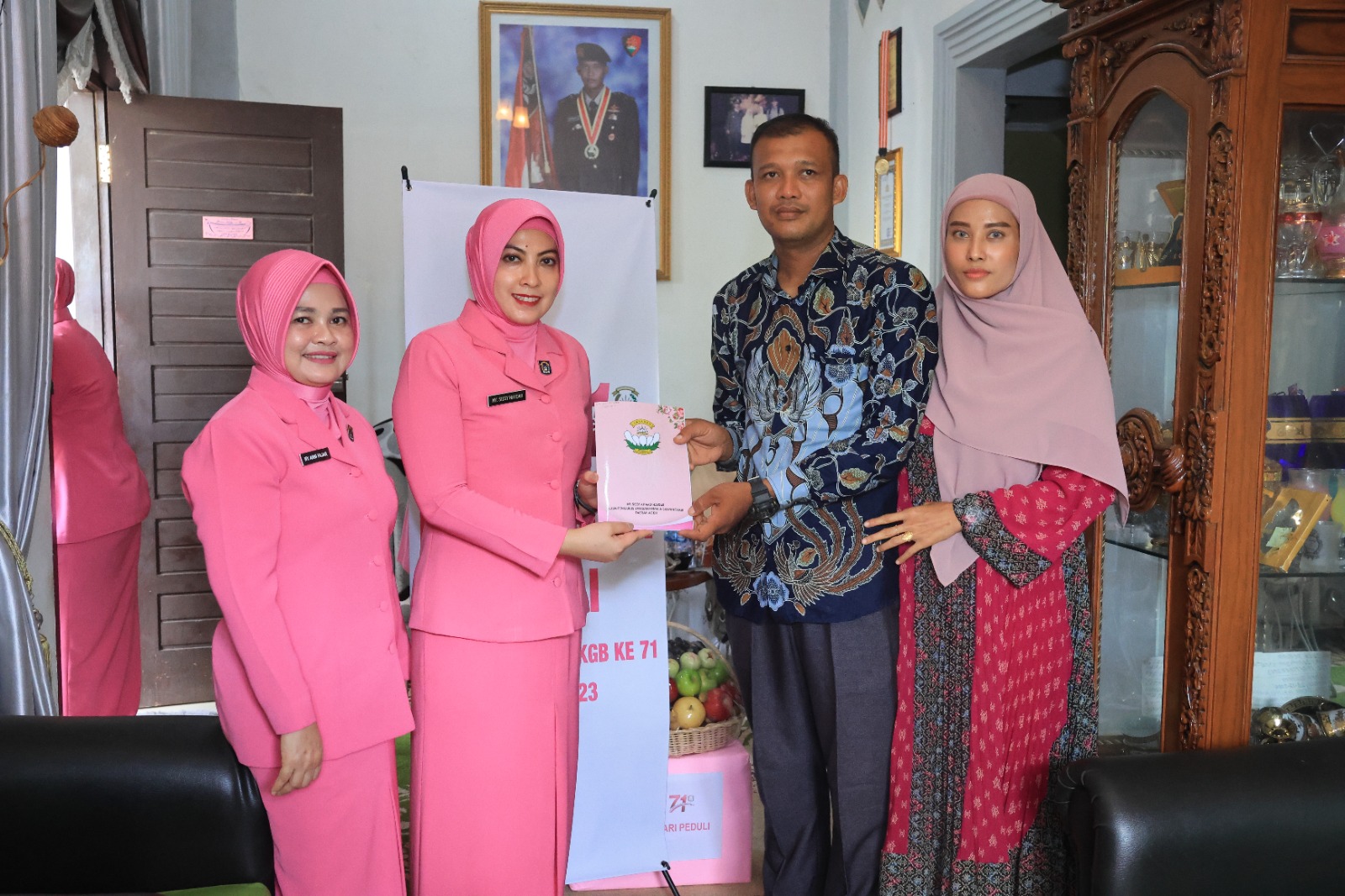 Ketua Bhayangkari Aceh Anjangsana ke Anggota Polri Sakit Menahun hingga Panti Asuhan