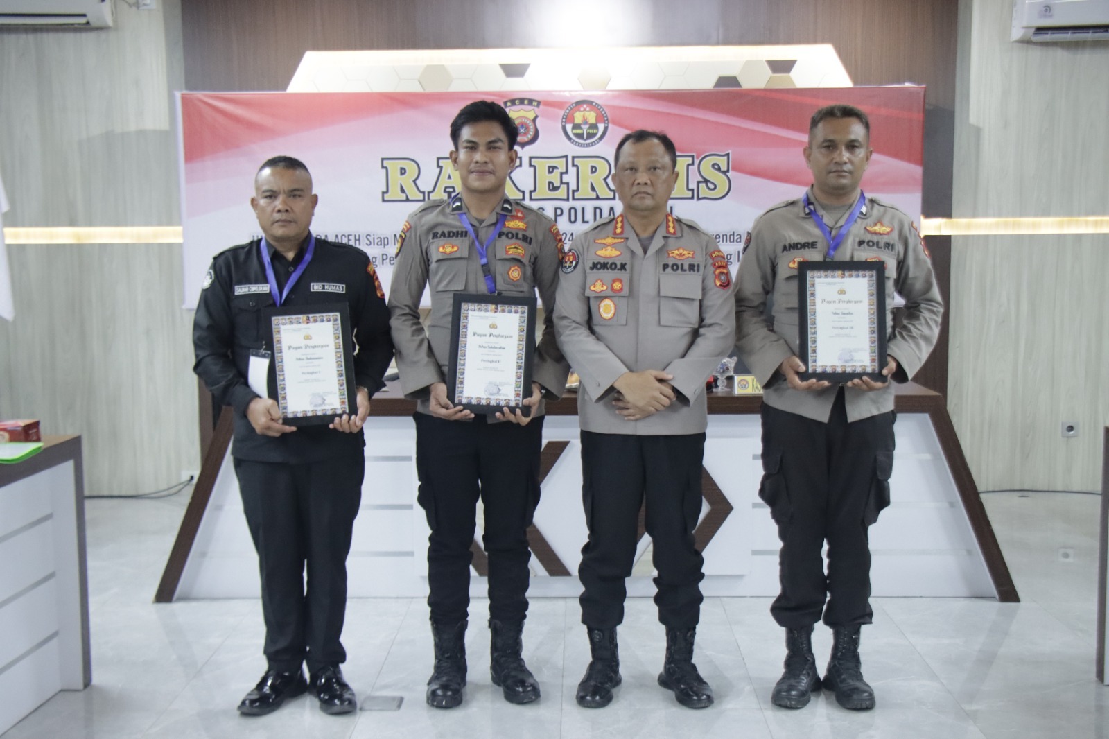 Prestasi Luar Biasa: Humas Polres Lhokseumawe Raih Penghargaan Peringkat Pertama dalam Rakernis Bid Humas Polda Aceh