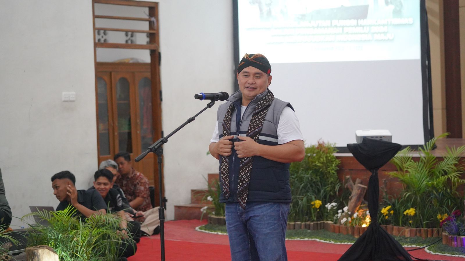 Kabaharkam Minta Polisi RW Optimalkan Peran di Tengah Masyarakat