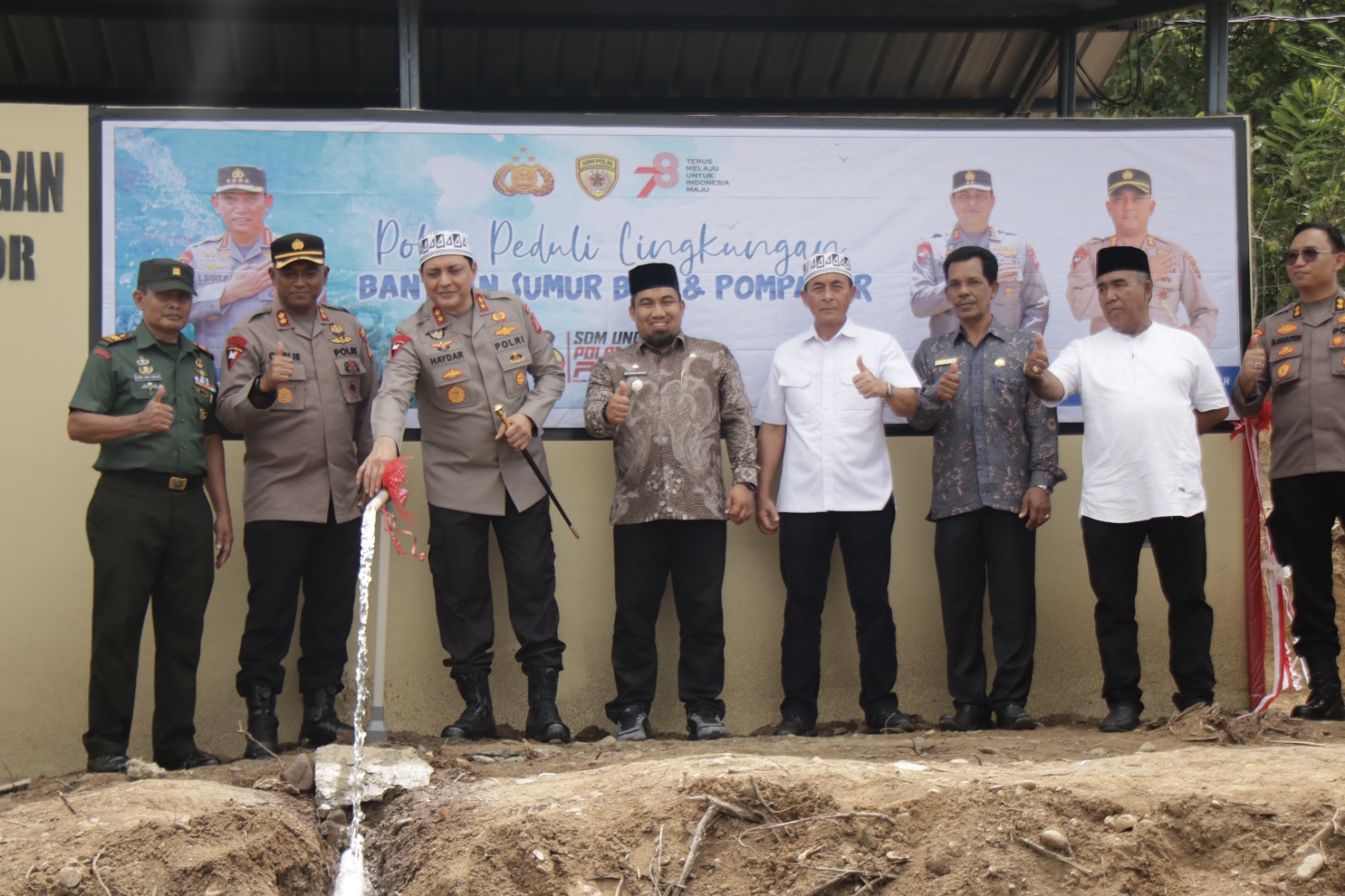 Kapolda Aceh Serahkan Sumur Bor untuk Kebutuhan Air Bersih Masyarakat di Aceh Besar