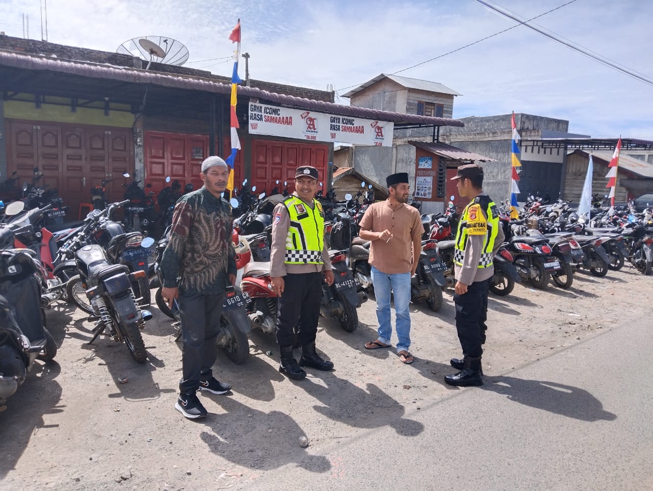 Ciptakan Kamtibmas Yang Kondusif, Polsek Permata Terus Giatkan Patroli