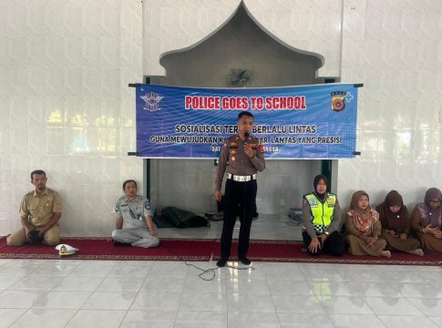 Police Goes To School, Sat Lantas Polres Langsa memberikan sosialisasi Tertib Lalu Lintas di SMAN 2 Langsa