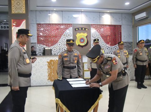 Kapolda Aceh Lantik Kombes Riyadi Nugroho sebagai Karo SDM Polda Aceh