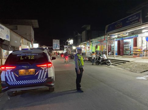 Personel Sat Lantas Polres Simeulue Melaksanakan Patroli Blue Light