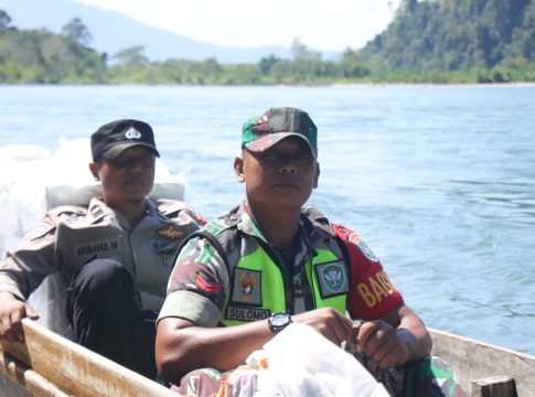 Kisah TNI-Polri di Aceh Lewati Sungai Kawal Logistik Pemilu, Sempat Trouble dan Ganti Perahu