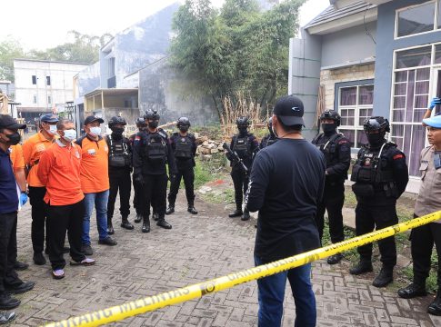 Polri Tangkap “Calon Pengantin” Bom Bunuh Diri di Batu Malang