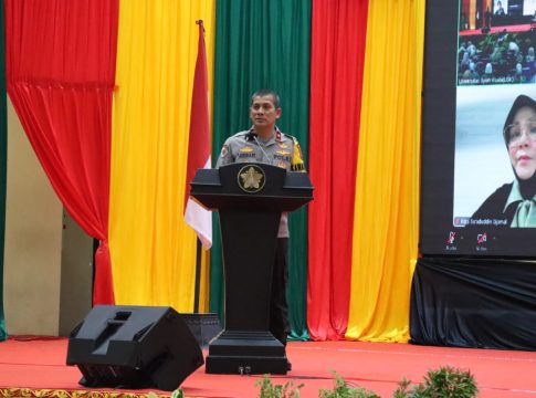 Brigjen Pol. Misbahul Munauwar, S. H, Menjadi Narasumber Seminar Nasional Di Gedung AAC Dayan Dawood