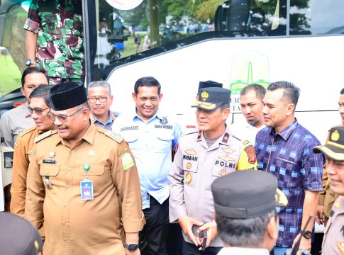 Wakapolda Aceh Bersama Forkopimda Aceh Tinjau Beberapa TPS Di Hari Pemungutan Suara Pilkada Aceh