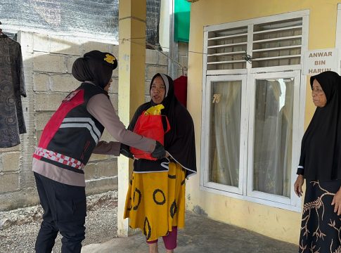 Ditsamapta Polda Aceh Alirkan Keberkahan, Berbagi di Jum’at Berkah