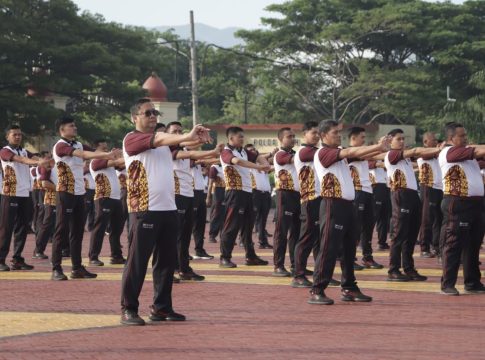 Kapolda Aceh Dan Personel Polda Aceh Laksanakan Olahraga Bersama