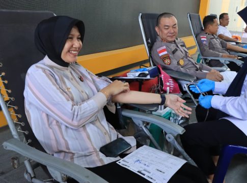 Polri Gelar Donor Darah, Bantu Pemenuhan Stok untuk Warga Terdampak Banjir