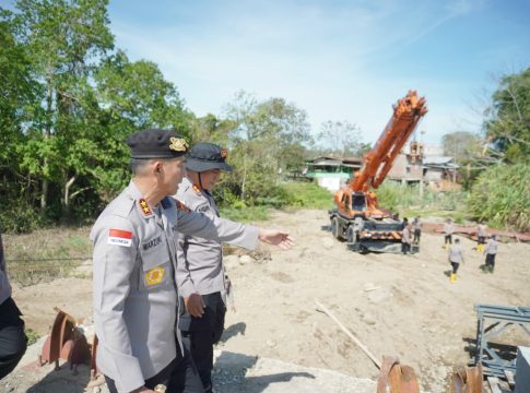 Kapolda Aceh Tinjau Pembangunan Jembatan Bailey Bantuan Kapolri untuk Kebutuhan 7.000 Warga Desa Lhok Cut