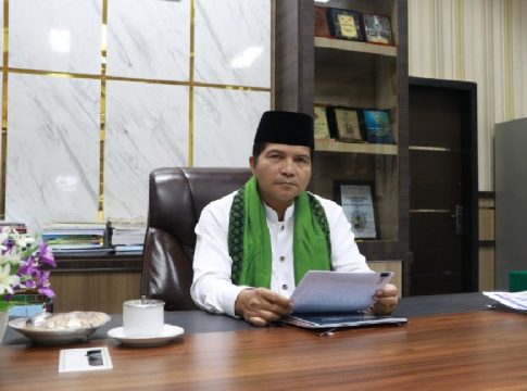 Ketua MPU Aceh Sebut Kapolda Aceh Pekerja Keras yang Turun Tangan Saat Bencana