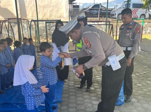 Dekatkan Polisi Dan Anak Sejak Dini,Satlantas Polres Aceh Besar Gelar Kegiatan Polantas Menyapa