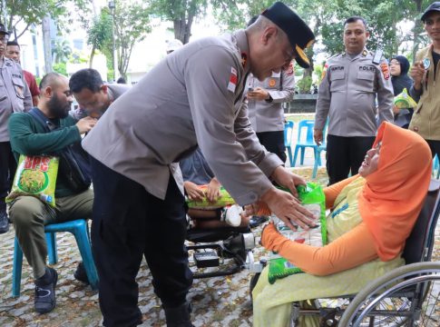 Peringatan May Day di Banda Aceh Berlangsung Tertib, Polda Aceh Bagikan 2,5 Ton Beras