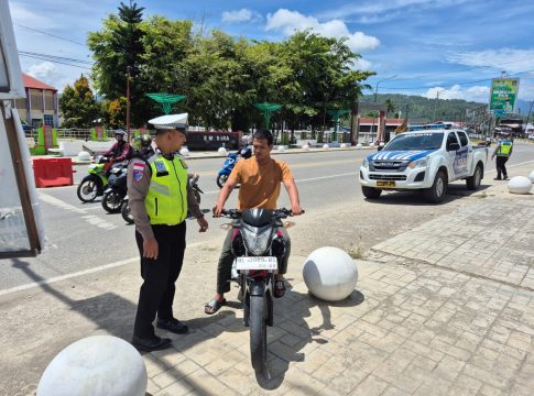 Satlantas Polres Gayo Lues Ajak Warga Tertib Berlalu Lintas di Kota Blangkejeren