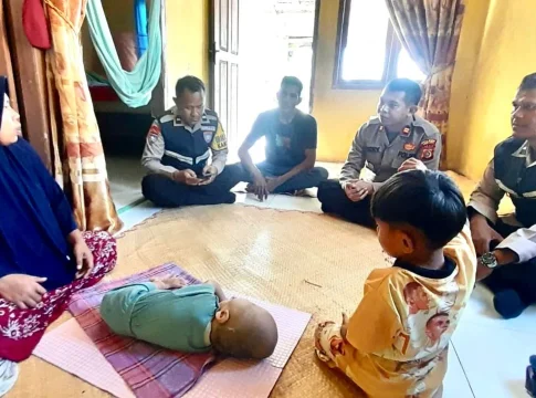 Sentuhan Kemanusiaan Polsek Bandar Baru Polres Pidie Jaya untuk Balita Hidrosefalus