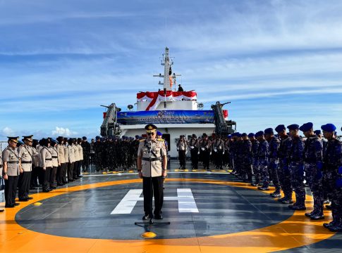 Di Atas Kapal Wisanggeni 8005, Karo Ops Polda Aceh Pimpin Upacara Tabur Bunga di Perairan Malahayati Sambut Hari Bhayangkara ke-80