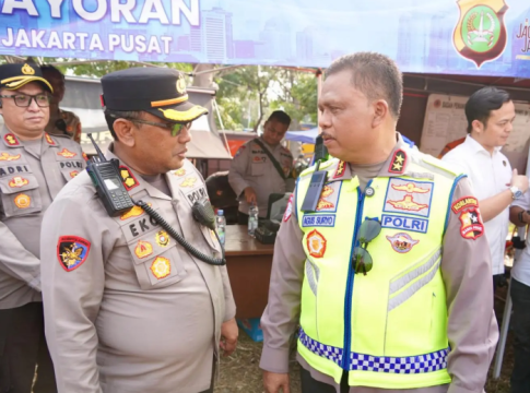 Layanan Kesehatan dan Bantuan Sosial Disalurkan untuk Korban Kebakaran Pasar Jiung Kemayoran