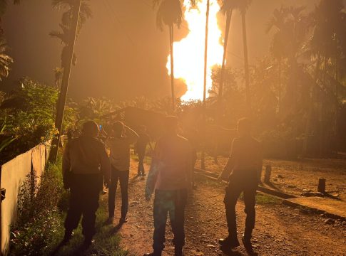 Gemparkan Warga, Pengeboran Sumur di Aceh Utara Semburkan Api