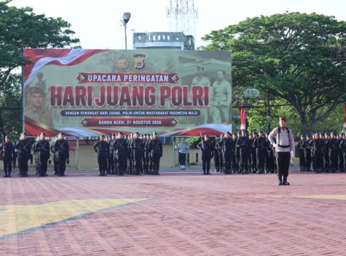 Kapolda Aceh Bacakan Proklamasi Polisi, Peringatan Hari Juang Polri Dimeriahkan Lomba Devile Antar-Satker