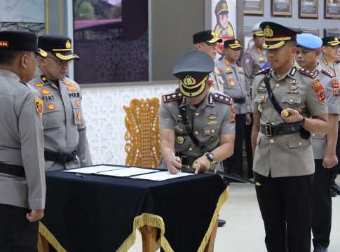 Kapolda Aceh Pimpin Sertijab Dua PJU dan Lima Kapolres Jajaran