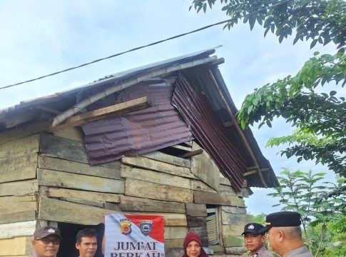 Jumat Berkah, Polres Aceh Tamiang Salurkan Sembako Untuk Warga Membutuhkan