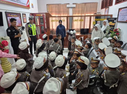 Polisi Sahabat Anak, Satlantas Gayo Lues Edukasi Siswa TK tentang Keselamatan Berlalu Lintas