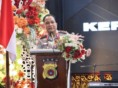 Kapolda Aceh Sampaikan Apresiasi kepada Brigjen Pol. Ari Wahyu Widodo saat Kenal Pamit